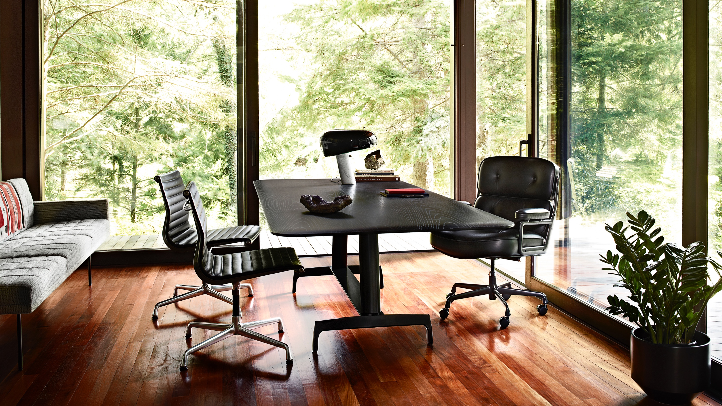 办公椅|现代真皮中班椅|办公安博网页版|安博anbo（中国）安博网页版|伊姆斯软包罗宾椅